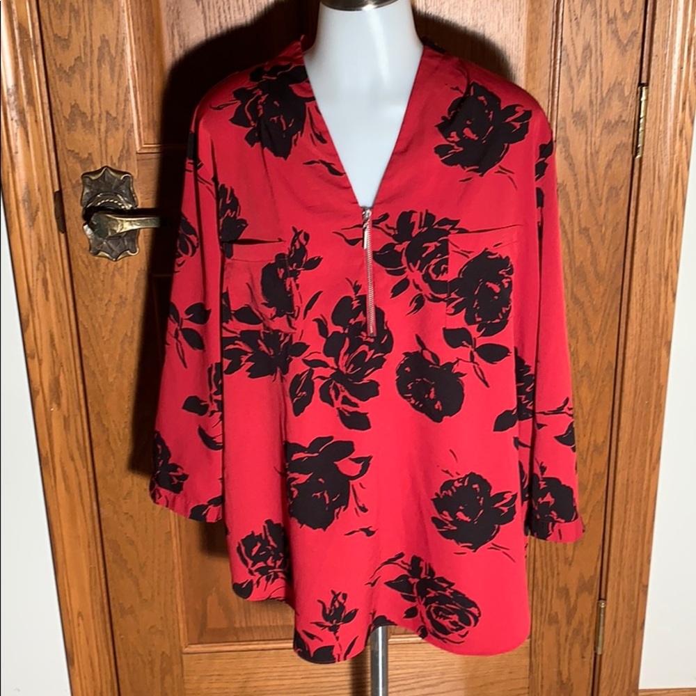 2 pocket zipper front blouse